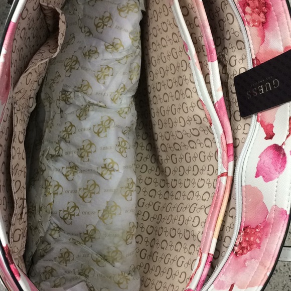 G by guess Purse - Picture 3 of 3